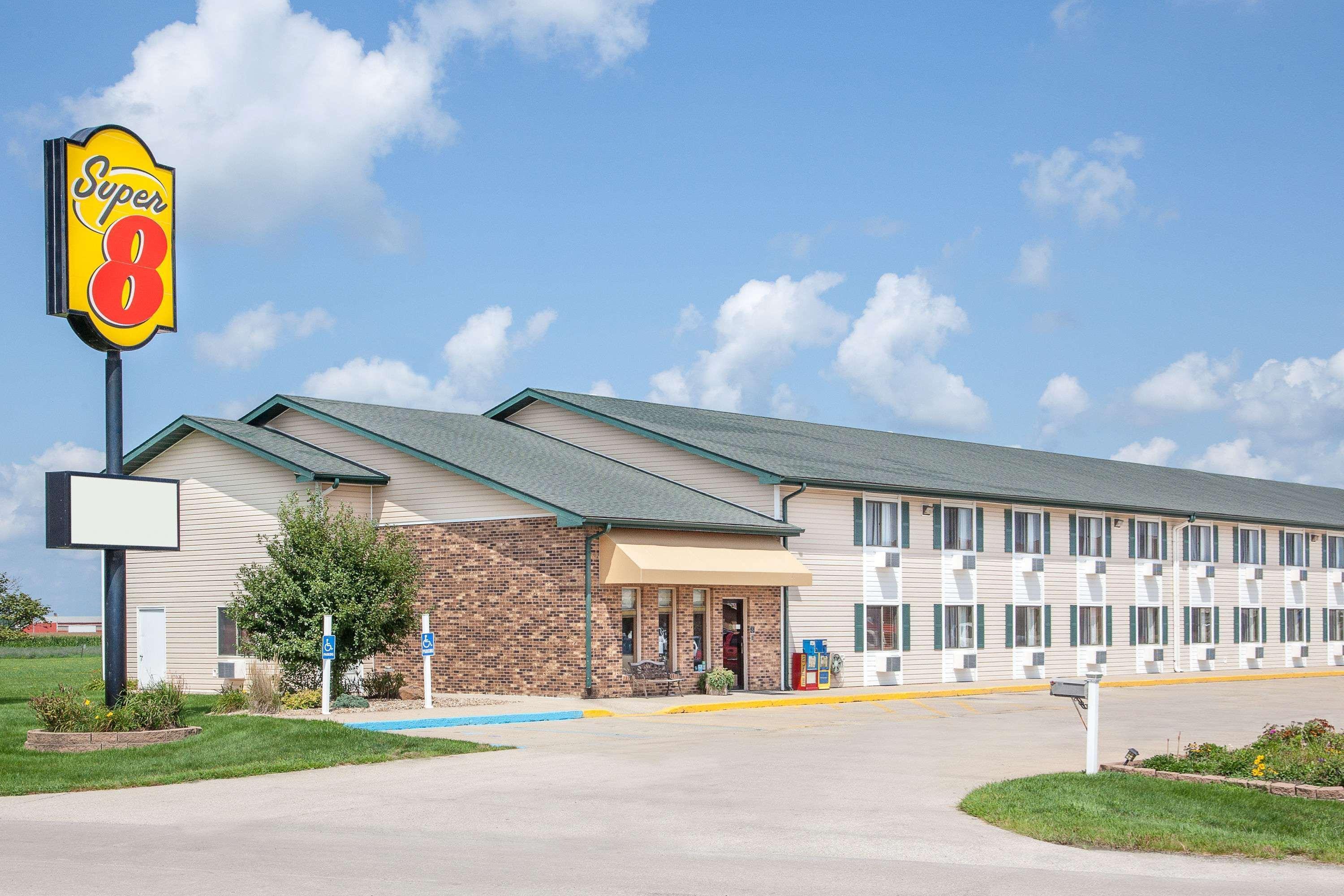 Super 8 By Wyndham Mt Pleasant Motel Mount Pleasant Exterior foto